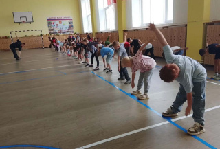 Зарядка со стражами порядка